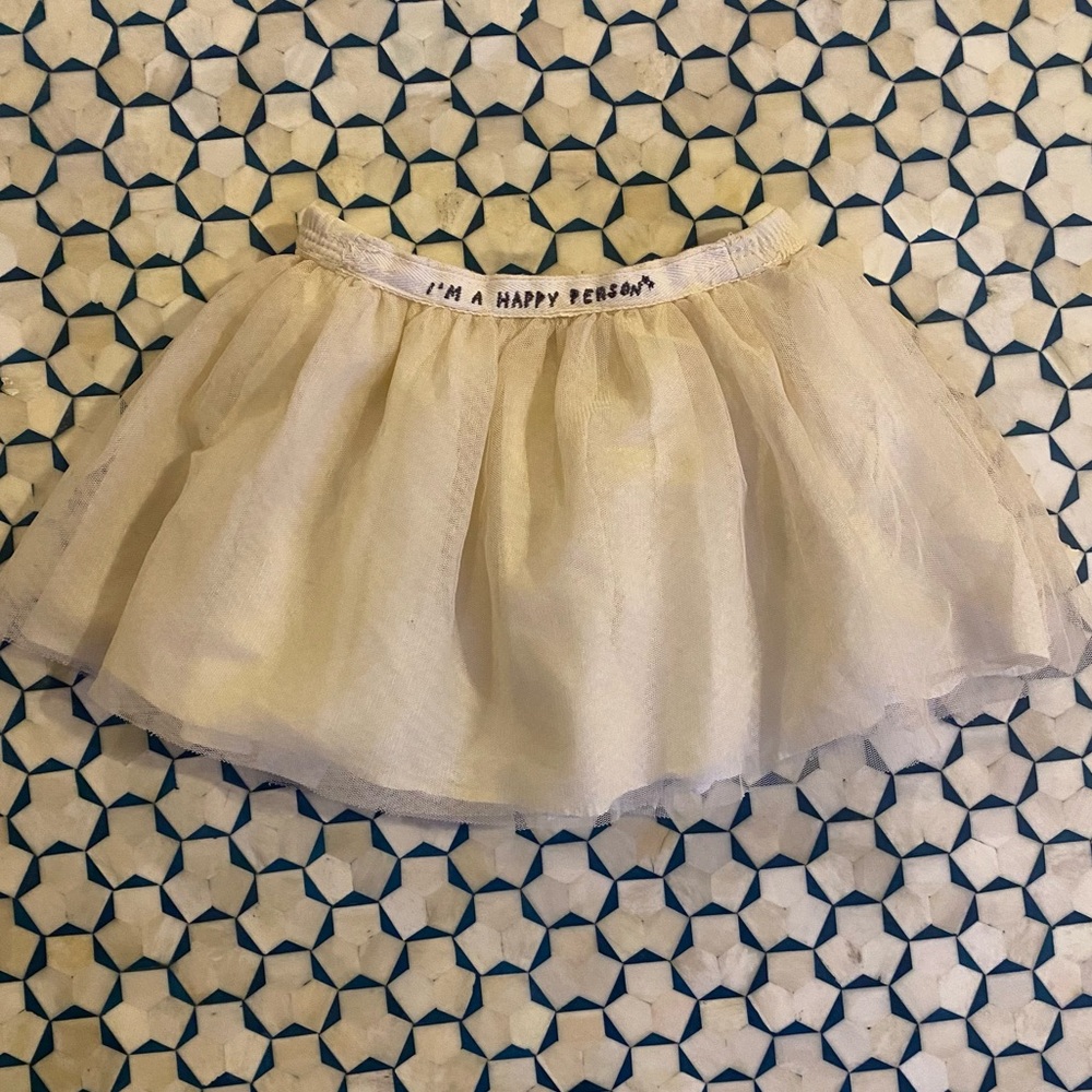 Zara Cream Tulle Skirt size 5